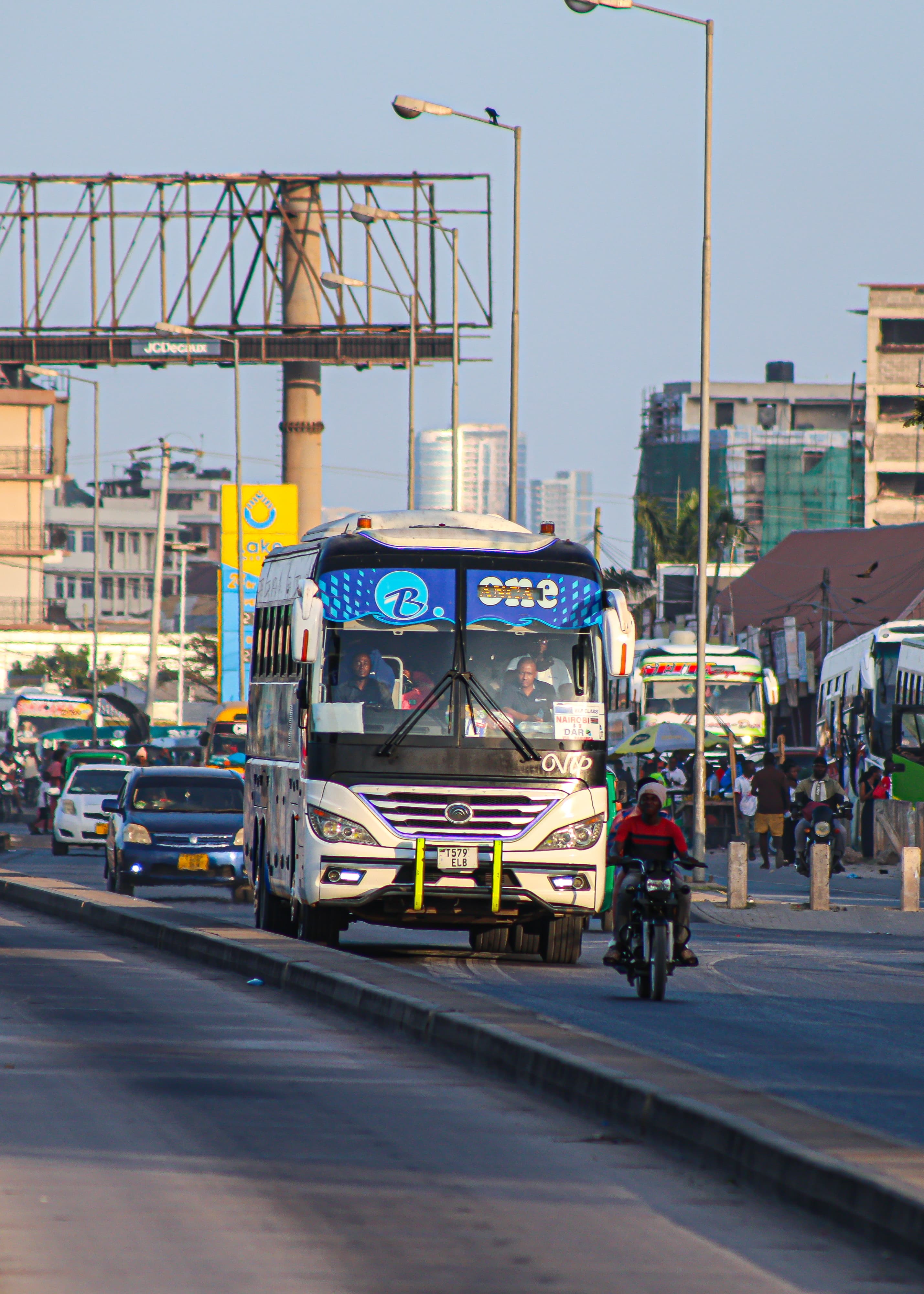 B.one Coach bus rear view