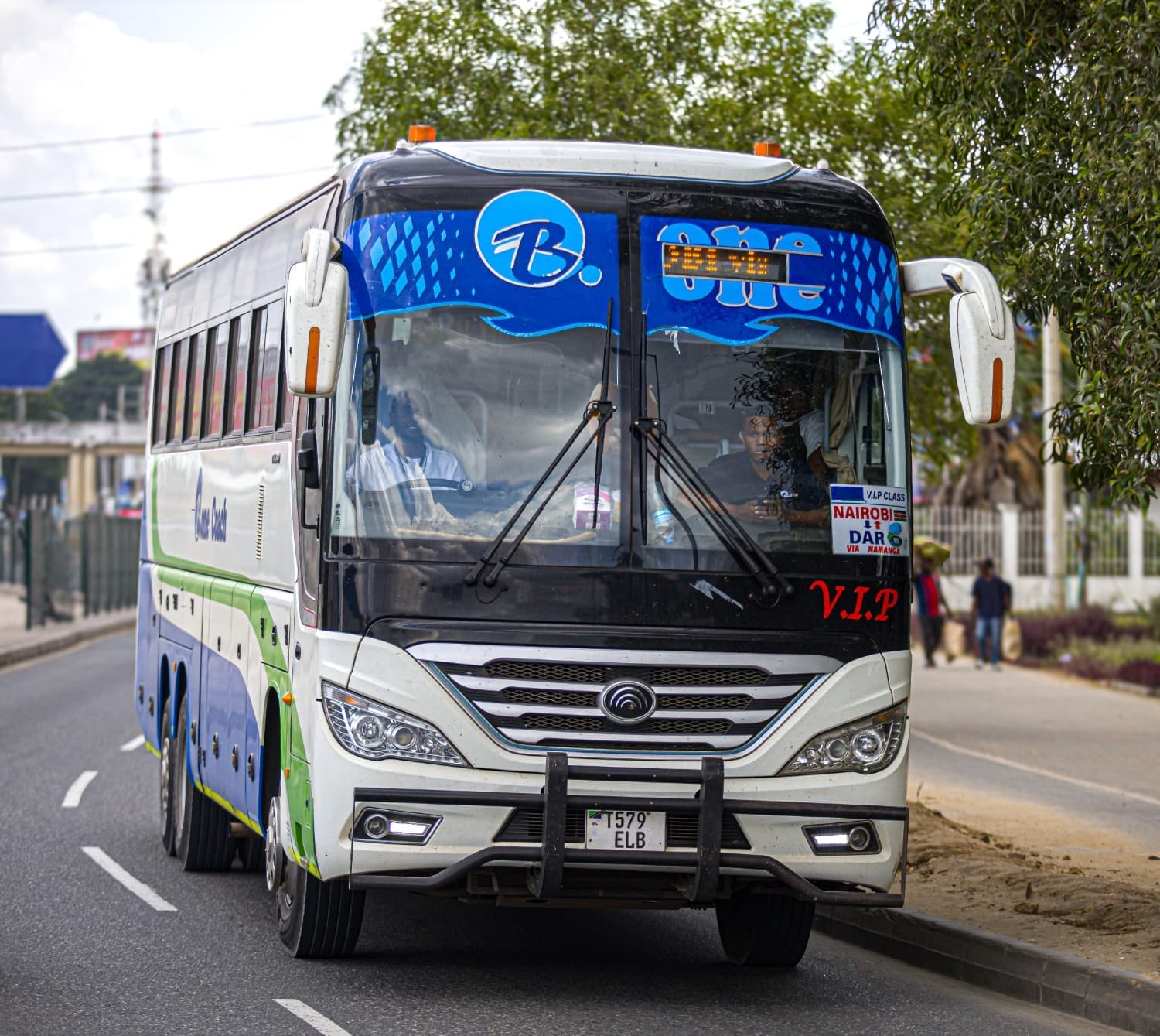 B.one Coach bus amenities